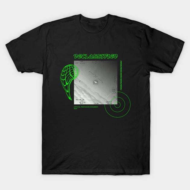 Declassified aliens ufo T-Shirt by Simonpeters98